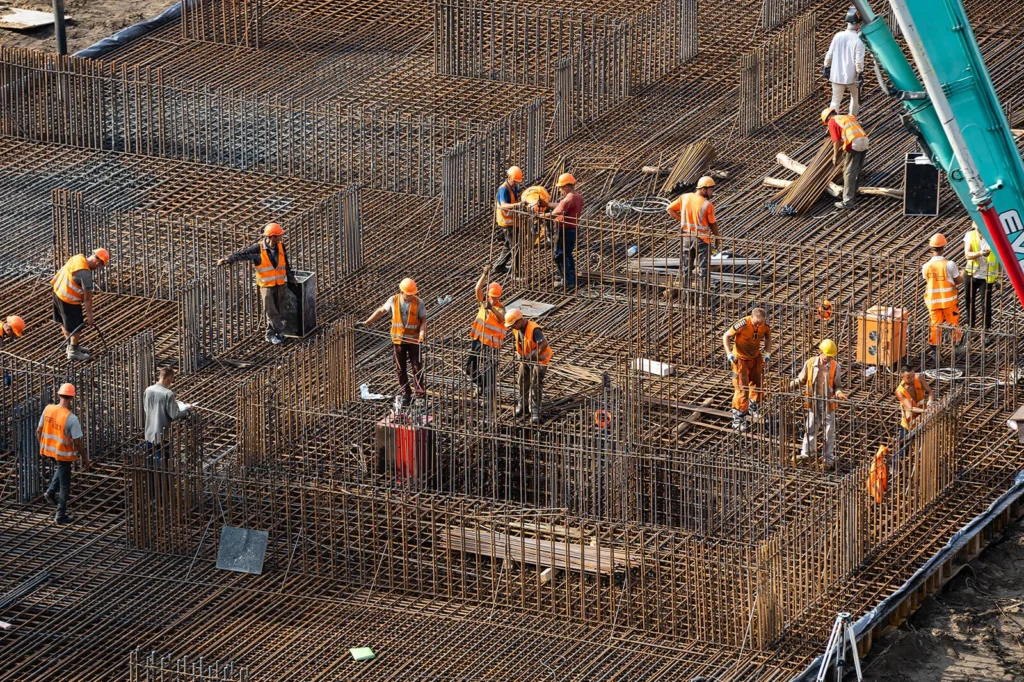 SP acumula mais de 173 mil vagas na área da construção civil  este ano; veja como se inscrever