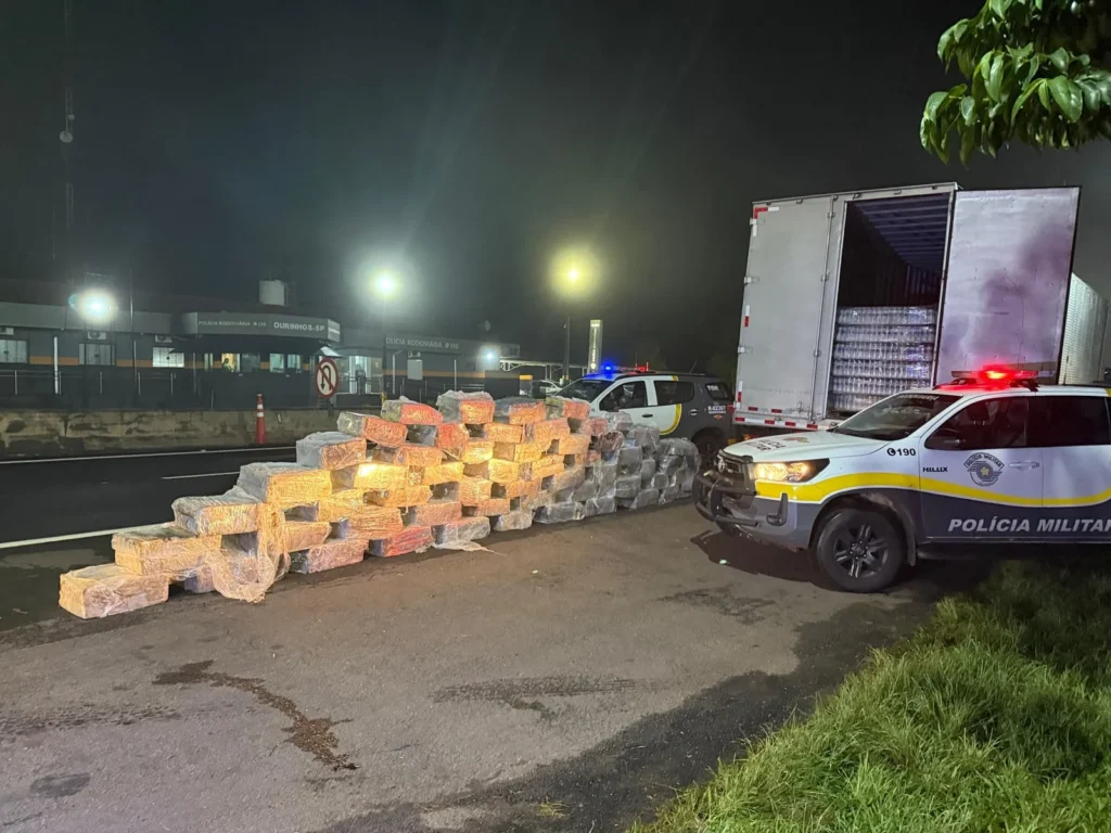 Polícia Rodoviária apreende 1,8 tonelada de maconha escondida em caminhão na região de Marília