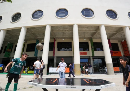 Última chance para conferir ‘Amarelinha’: exposição do Museu do Futebol termina em 1º de novembro